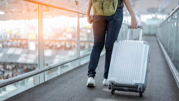 8 Tech Essentials to Pack for Your Dubai Trip