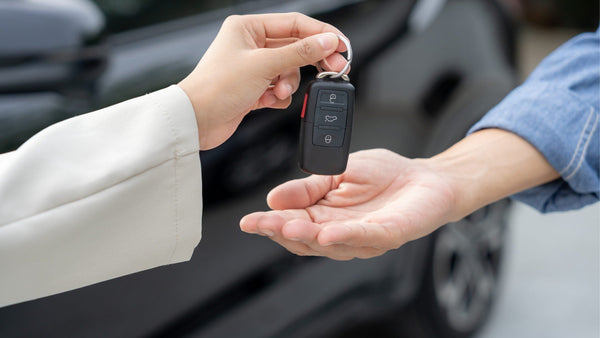 Renting a Car in the UAE as a Tourist: What You Need to Know